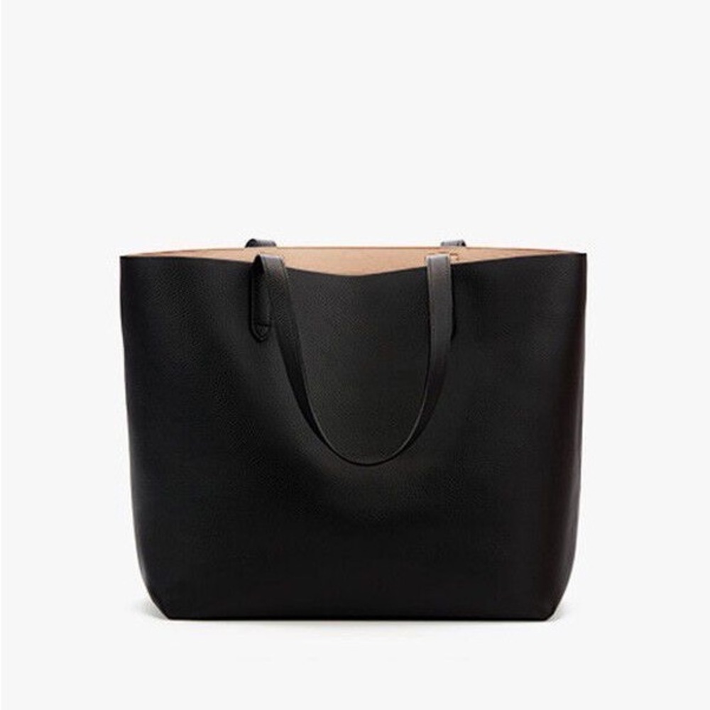 Cuyana Structured Tote (Classic) with additional Tote Organizer - Picture 2 of 10